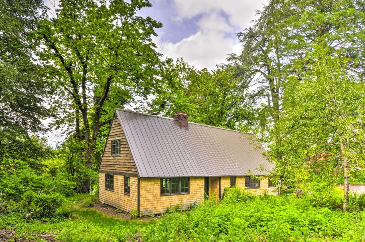 Peaceful And Elegant Cottage With Riverside View โอเรกอนซิตี้ ภายนอก รูปภาพ